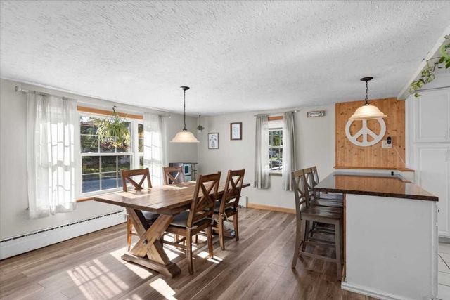 56 Locust St, Oxford, MA 01540