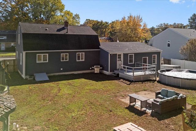 56 Locust St, Oxford, MA 01540