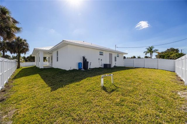 3002 Mercer WAY, Labelle, FL 33935