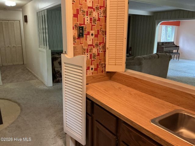 80 Hardee Lane, Whispering Pines, NC 28327