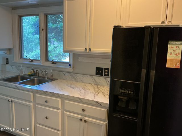 80 Hardee Lane, Whispering Pines, NC 28327