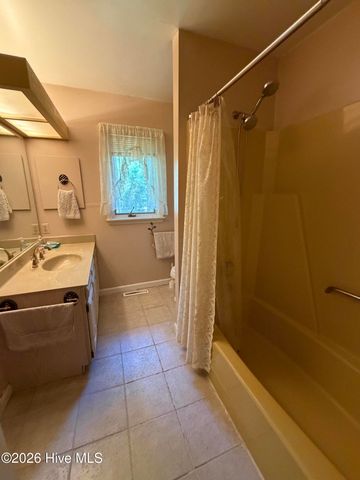 80 Hardee Lane, Whispering Pines, NC 28327