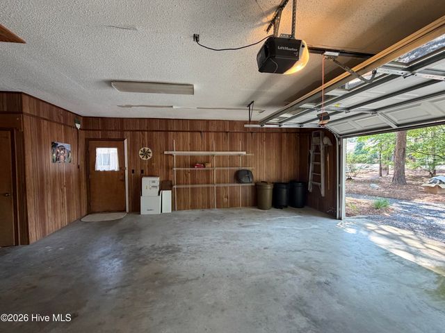 80 Hardee Lane, Whispering Pines, NC 28327
