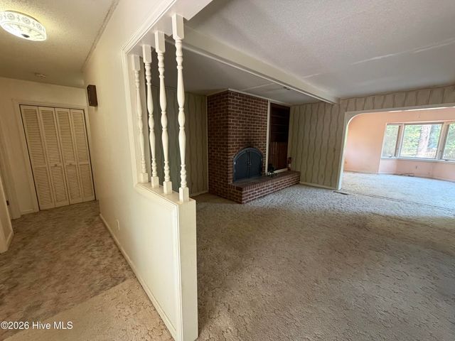 80 Hardee Lane, Whispering Pines, NC 28327
