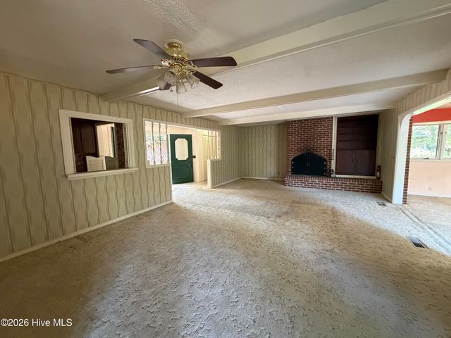 80 Hardee Lane, Whispering Pines, NC 28327