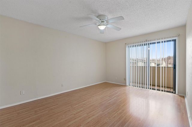 6718 Silvermine DR 704, Austin, TX 78736