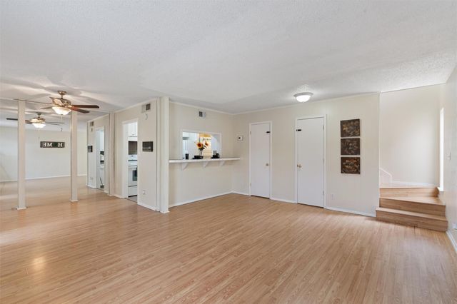 6718 Silvermine DR 704, Austin, TX 78736