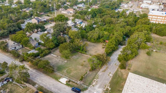1624 E Broadway Avenue, Fort Worth, TX 76104
