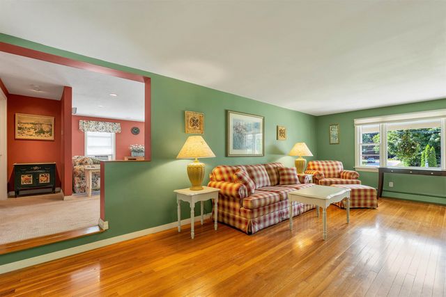 28 Hillcrest Drive, Laconia, NH 03246