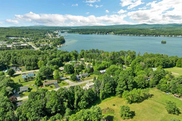 28 Hillcrest Drive, Laconia, NH 03246