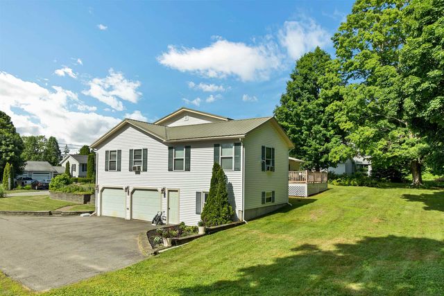 28 Hillcrest Drive, Laconia, NH 03246