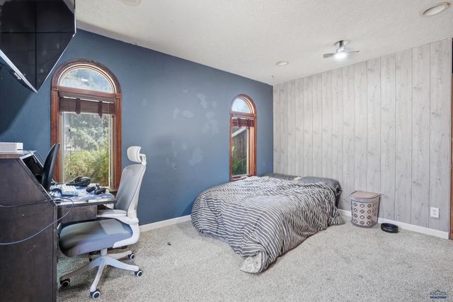 2901 CHAPEL LN, Rapid City, SD 57702