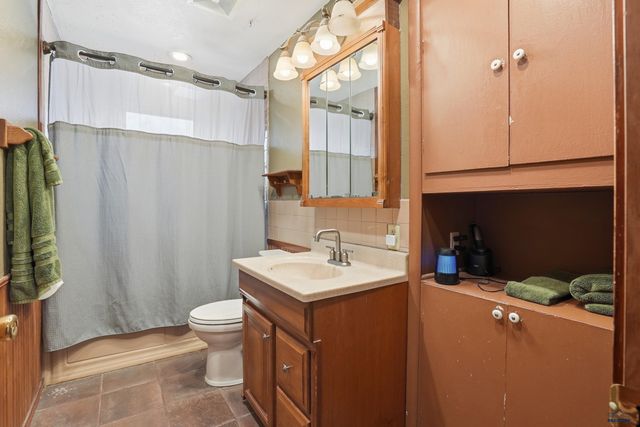 2901 CHAPEL LN, Rapid City, SD 57702