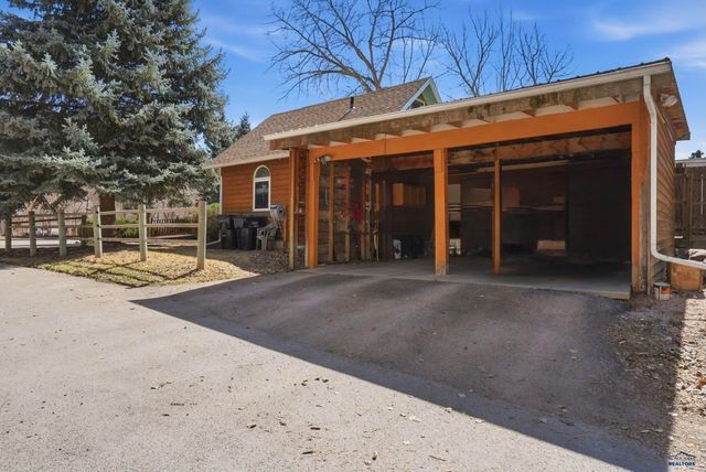 2901 CHAPEL LN, Rapid City, SD 57702