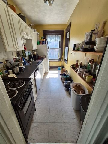 1269 Commonwealth 9, Boston, MA 02134