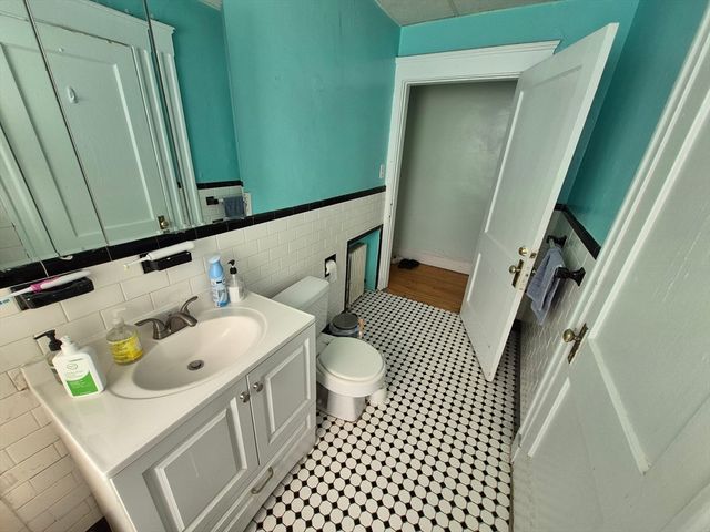 1269 Commonwealth 9, Boston, MA 02134