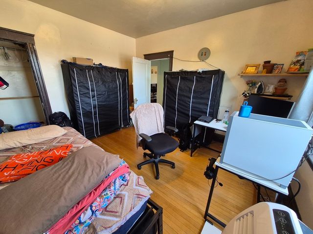 1269 Commonwealth 9, Boston, MA 02134
