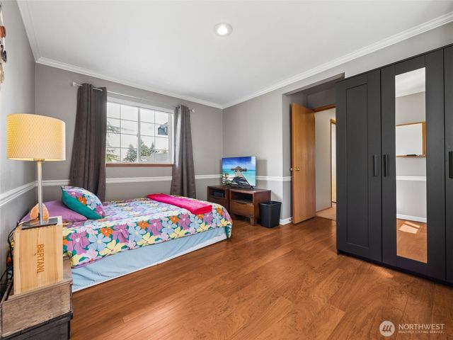 34649 10th Place SW, Federal Way, WA 98023