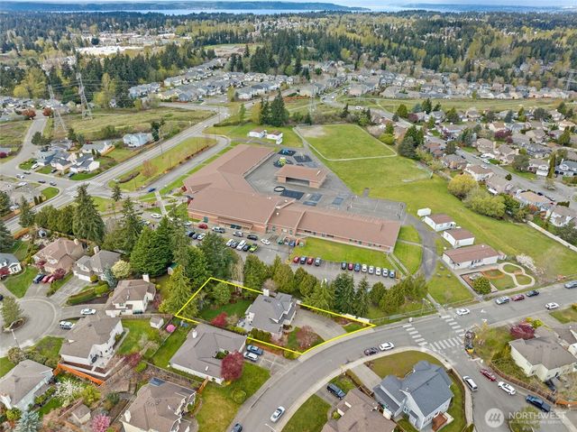 34649 10th Place SW, Federal Way, WA 98023