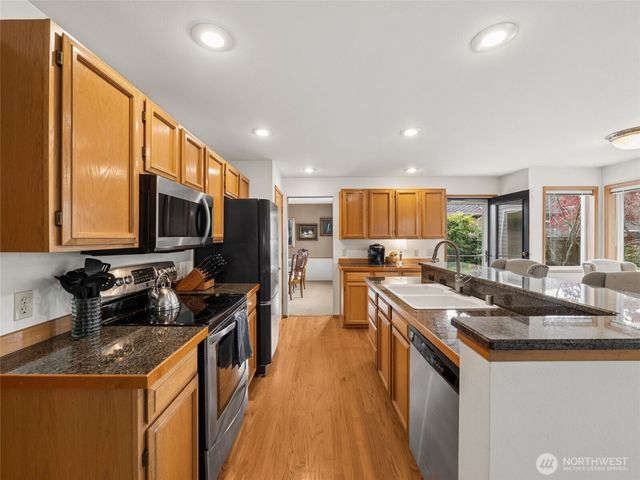 34649 10th Place SW, Federal Way, WA 98023