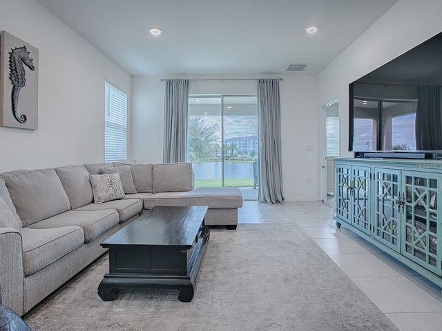 5035 STOKES WAY, Wildwood, FL 34785