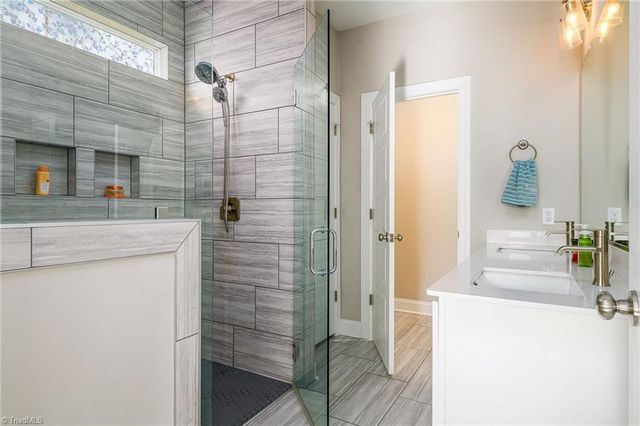 1727 Eastover Drive, Kernersville, NC 27284