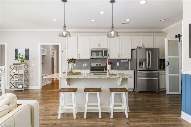 1727 Eastover Drive, Kernersville, NC 27284