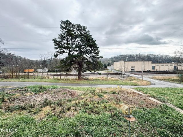 355 Honeysuckle Drive, Kingsport, TN 37663