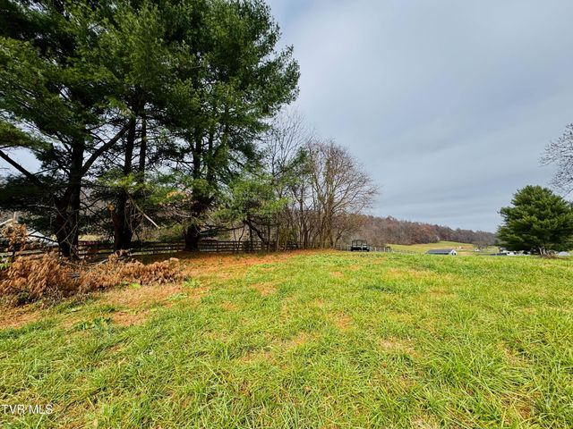 355 Honeysuckle Drive, Kingsport, TN 37663