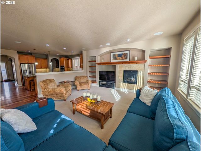 28571 Sw MORNINGSIDE Ave, Wilsonville, OR 97070