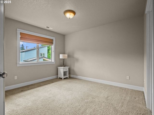 28571 Sw MORNINGSIDE Ave, Wilsonville, OR 97070