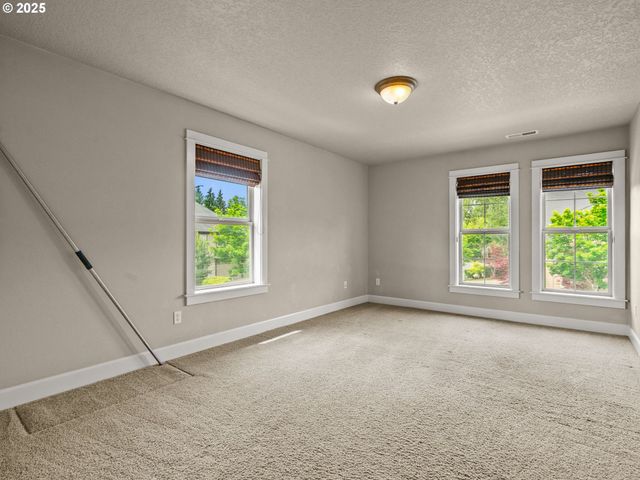 28571 Sw MORNINGSIDE Ave, Wilsonville, OR 97070