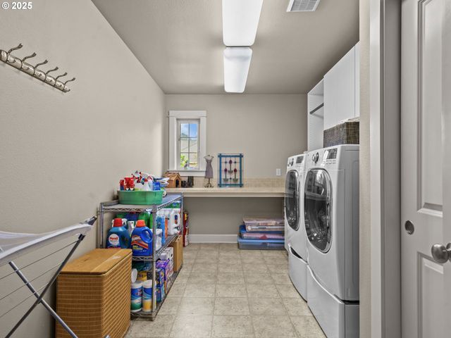 28571 Sw MORNINGSIDE Ave, Wilsonville, OR 97070