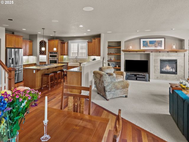 28571 Sw MORNINGSIDE Ave, Wilsonville, OR 97070