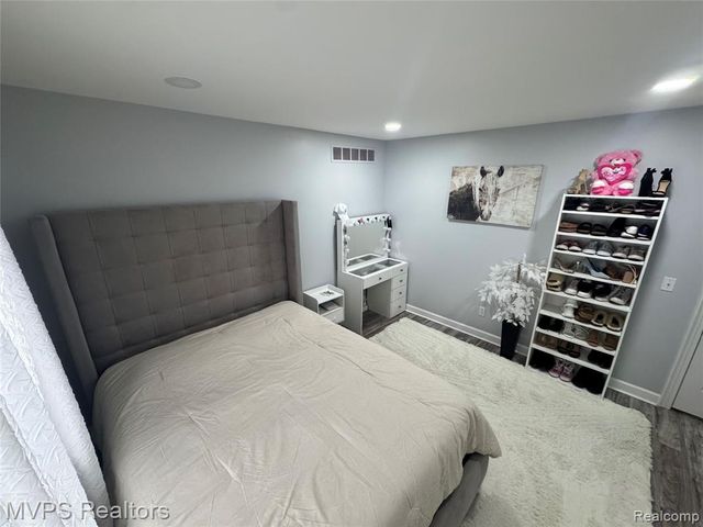 47033 Woodberry Estates Drive, Macomb, MI 48044