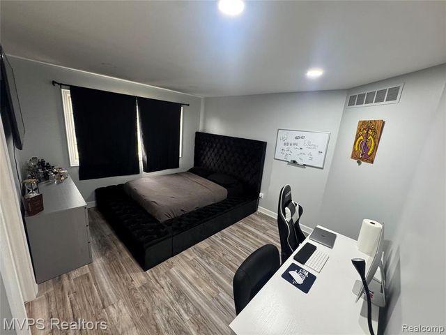 47033 Woodberry Estates Drive, Macomb, MI 48044