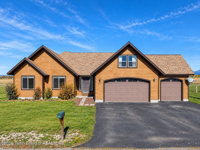 1122 CANOE Loop, Victor, ID 83455 property photo