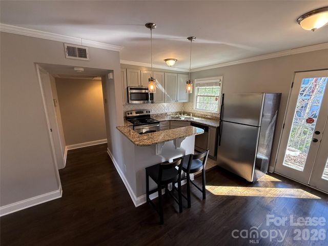 4921 Park Road E, Charlotte, NC 28209