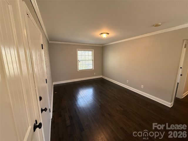 4921 Park Road E, Charlotte, NC 28209