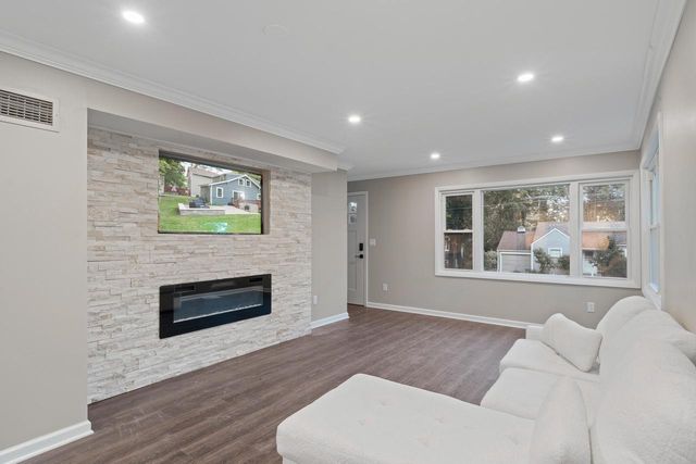 138 Vernon STREET, Williams Bay, WI 53191