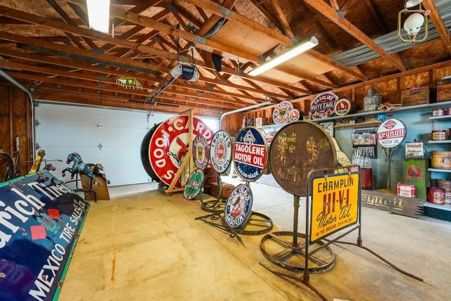 9657 SW Hopkins Switch Rd, Augusta, KS 67010