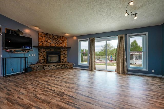 9657 SW Hopkins Switch Rd, Augusta, KS 67010