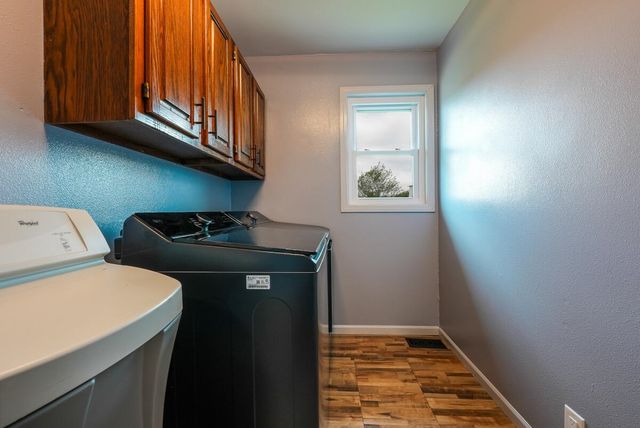 9657 SW Hopkins Switch Rd, Augusta, KS 67010