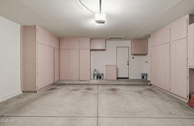 16229 S 33RD Street, Phoenix, AZ 85048