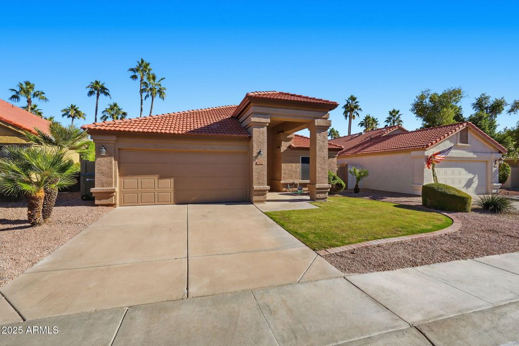 16229 S 33RD Street, Phoenix, AZ 85048
