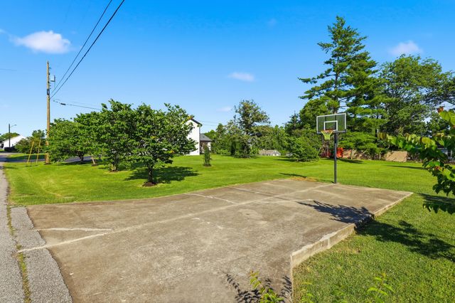 1029 Linden Drive, Lawrenceburg, KY 40342