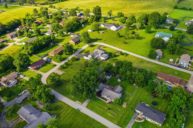 1029 Linden Drive, Lawrenceburg, KY 40342