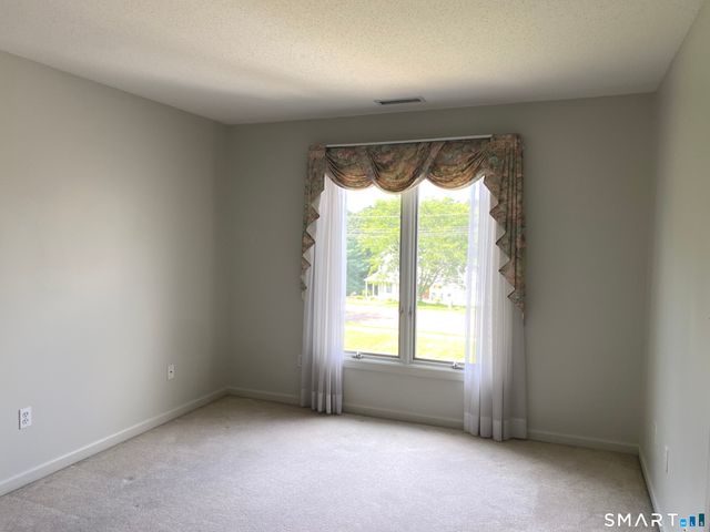 54 Winchester Drive, North Haven, CT 06473