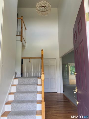 54 Winchester Drive, North Haven, CT 06473