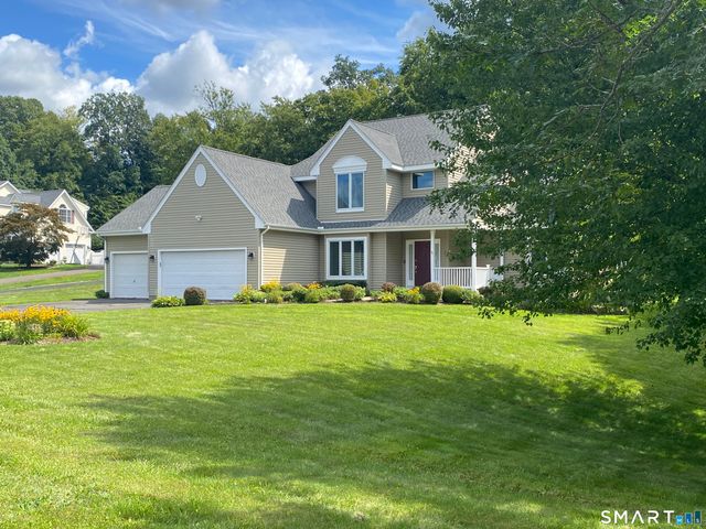 54 Winchester Drive, North Haven, CT 06473